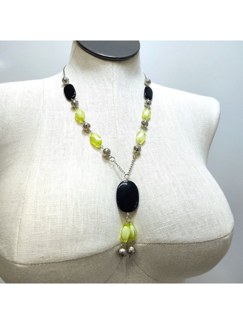 Alfred Dunner Beaded Y-Drop Lariat Pendant Necklace Filigree Accent Chain Piece